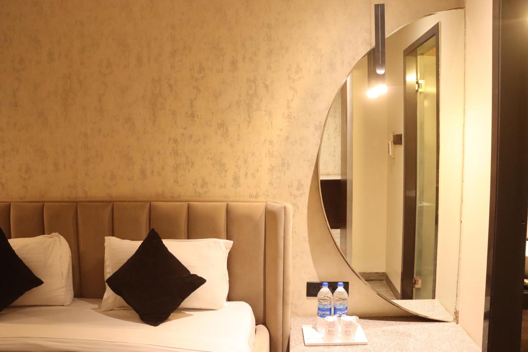 Motel Bilaspur City ภายนอก รูปภาพ